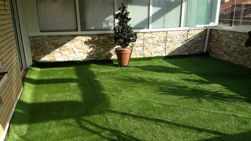 Cesped artificial barcelona. Nuestro local de Valliradecor S.L