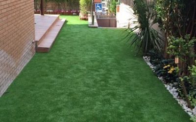 INSTALACIÓN CESPED ARTIFICIAL PRADO 30 EN ZONA EXTERIOR