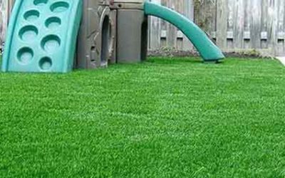 CESPED ARTIFICIAL EN ZONA CON PARQUE INFANTIL