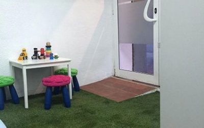 CESPED ARTIFICIAL INSTALADO EN UN GIMNASIO DE ARTES MARCIALES EN BARCELONA