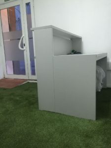 cesped artificial instalado en un gimnasio de barcelona