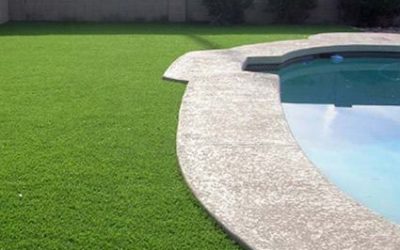 LAS BUENAS TEMPERATURAS: CESPED ARTIFICIAL Y PISCINAS