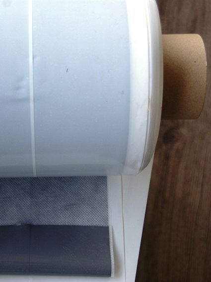 cesped artificial barato como instalar banda de union autoadhesiva